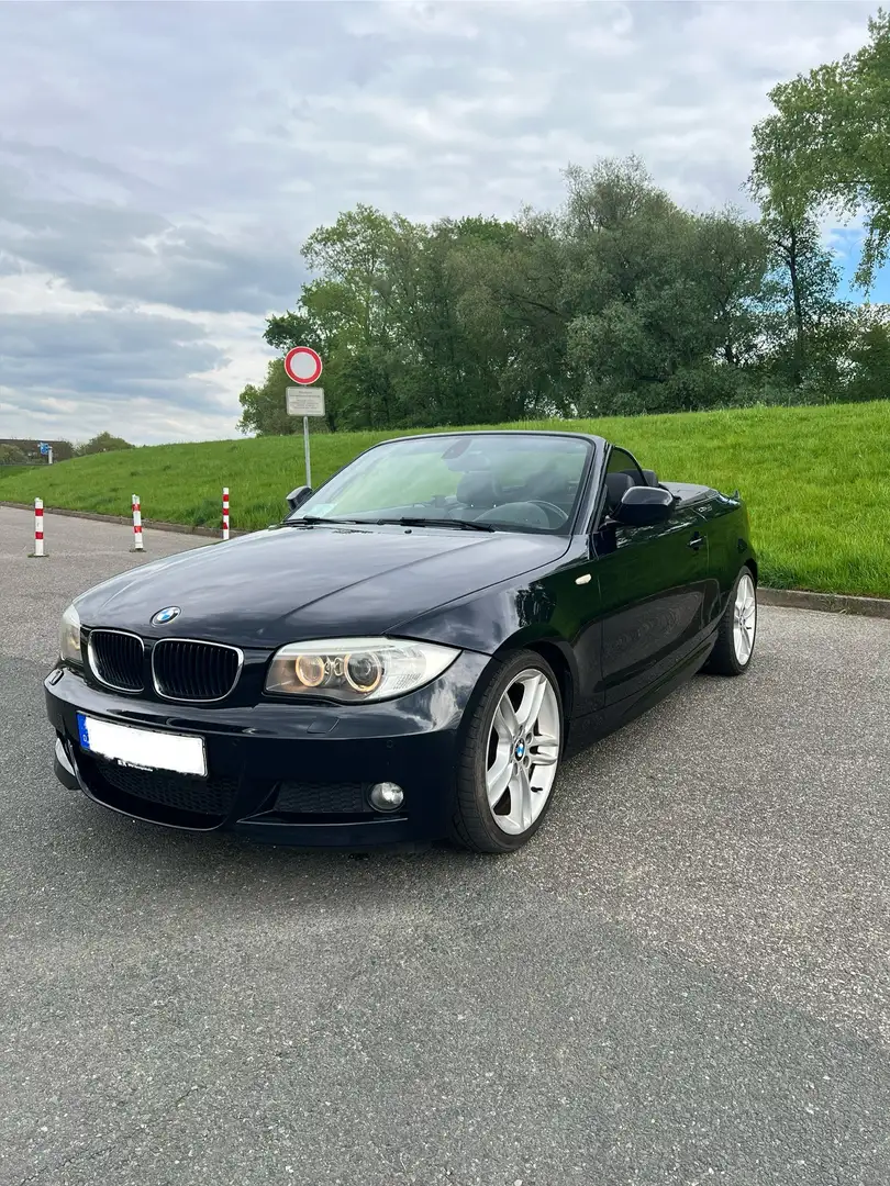 BMW 120 120d Cabrio Facelift, M-Paket, Leder, NaviPro, 8fa Zwart - 1