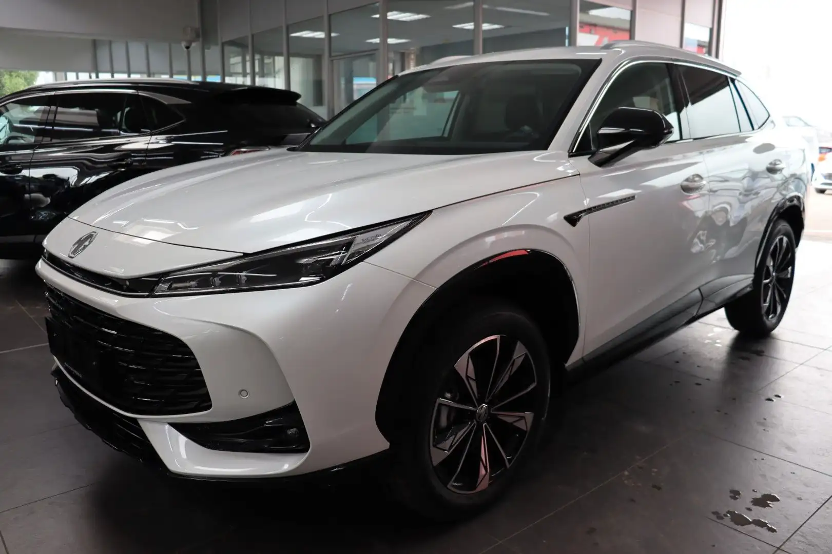 MG HS 1.5 AT Luxury MY25 360° ACC LED Leder AKTION Weiß - 1