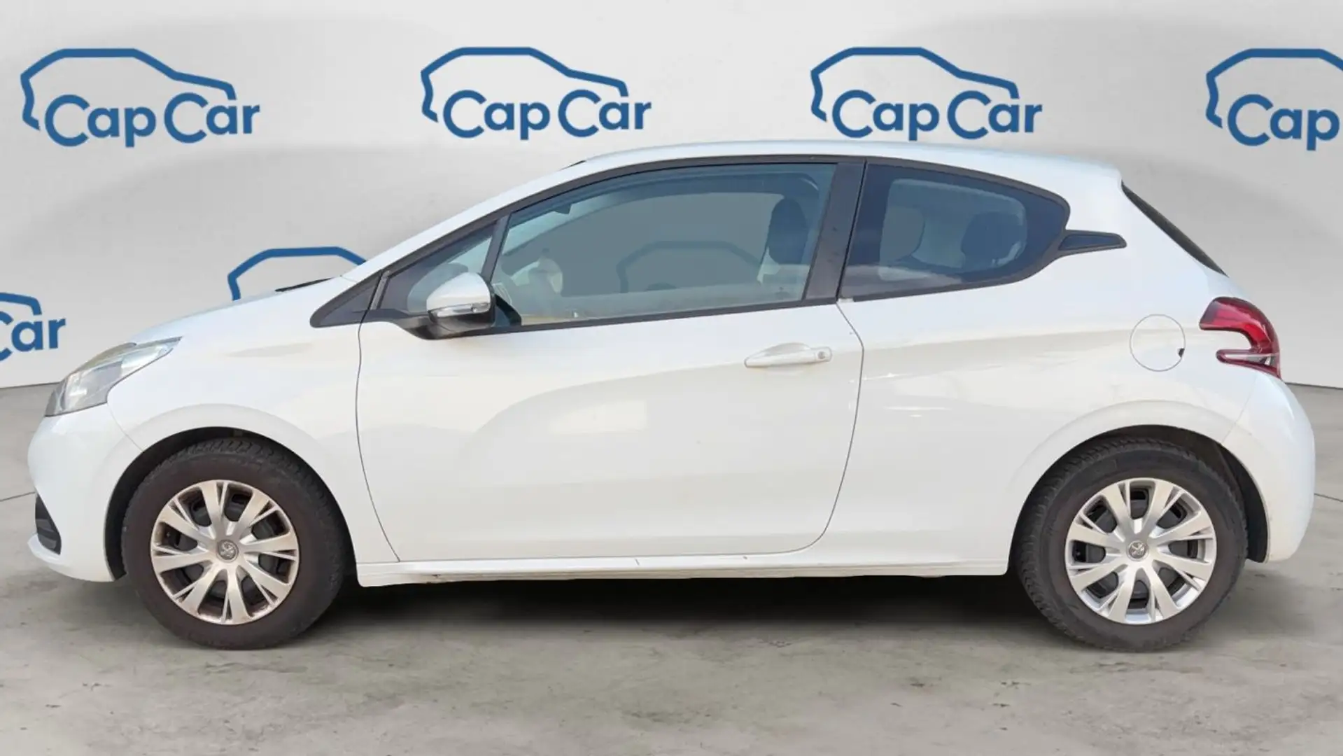 Peugeot 208 1.2 PureTech 82 Allure Blanc - 2