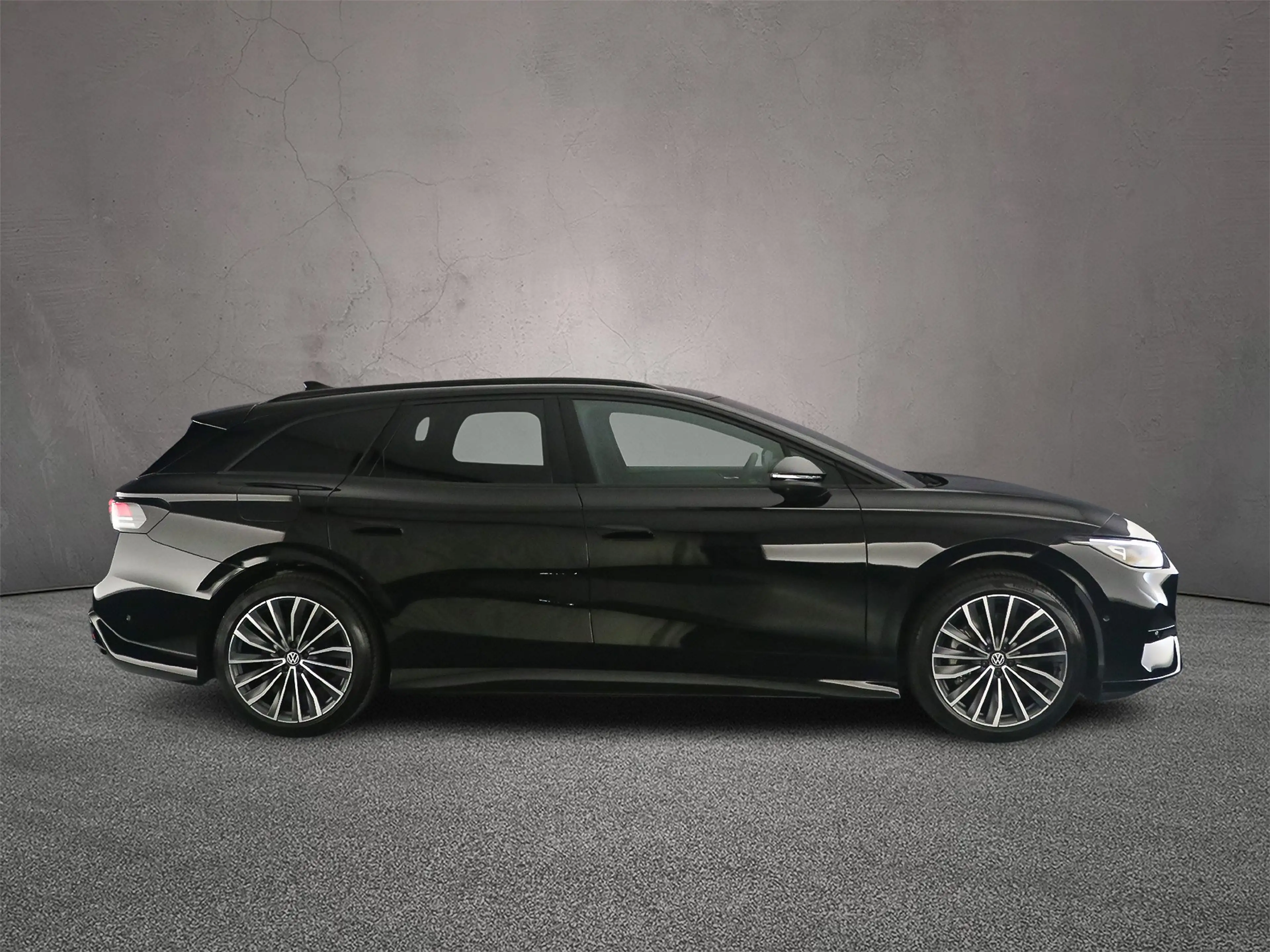 Volkswagen ID.7 Tourer Elektromotor 59 kWh 204pk Limited Edition — photo 6