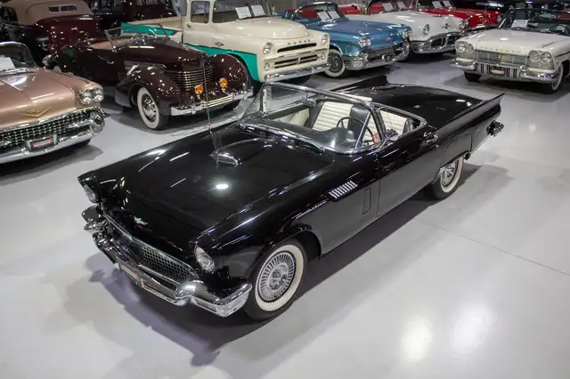 Ford Thunderbird