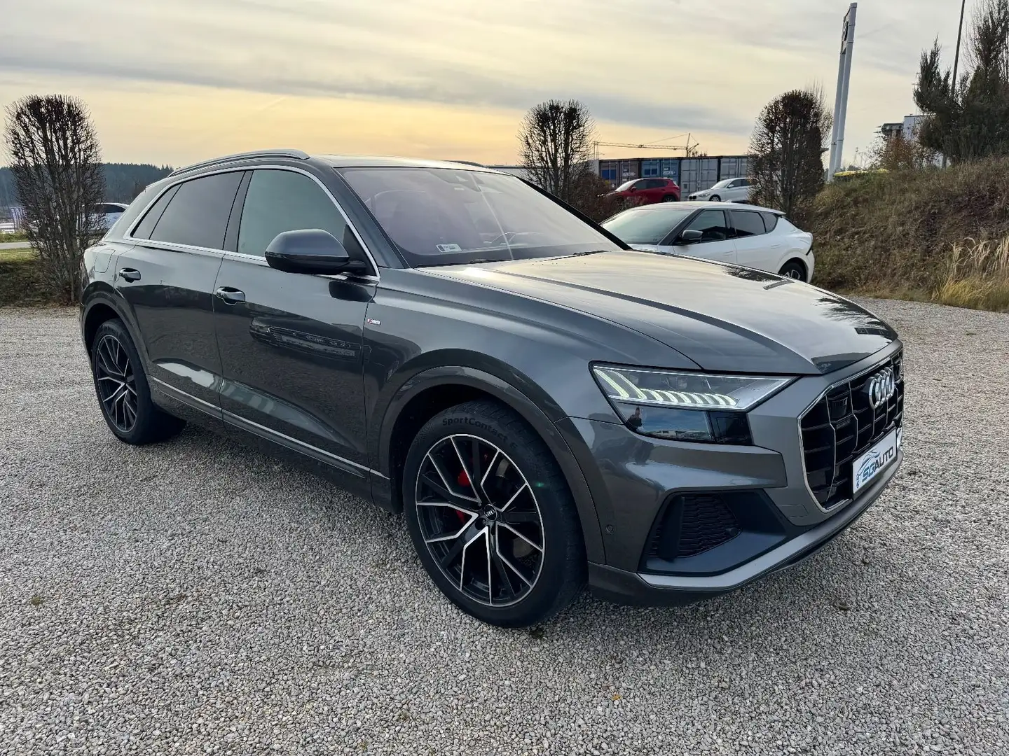 Audi Q8 50 TDI quattro S Line B&O Pano Allradlenkung Gris - 1