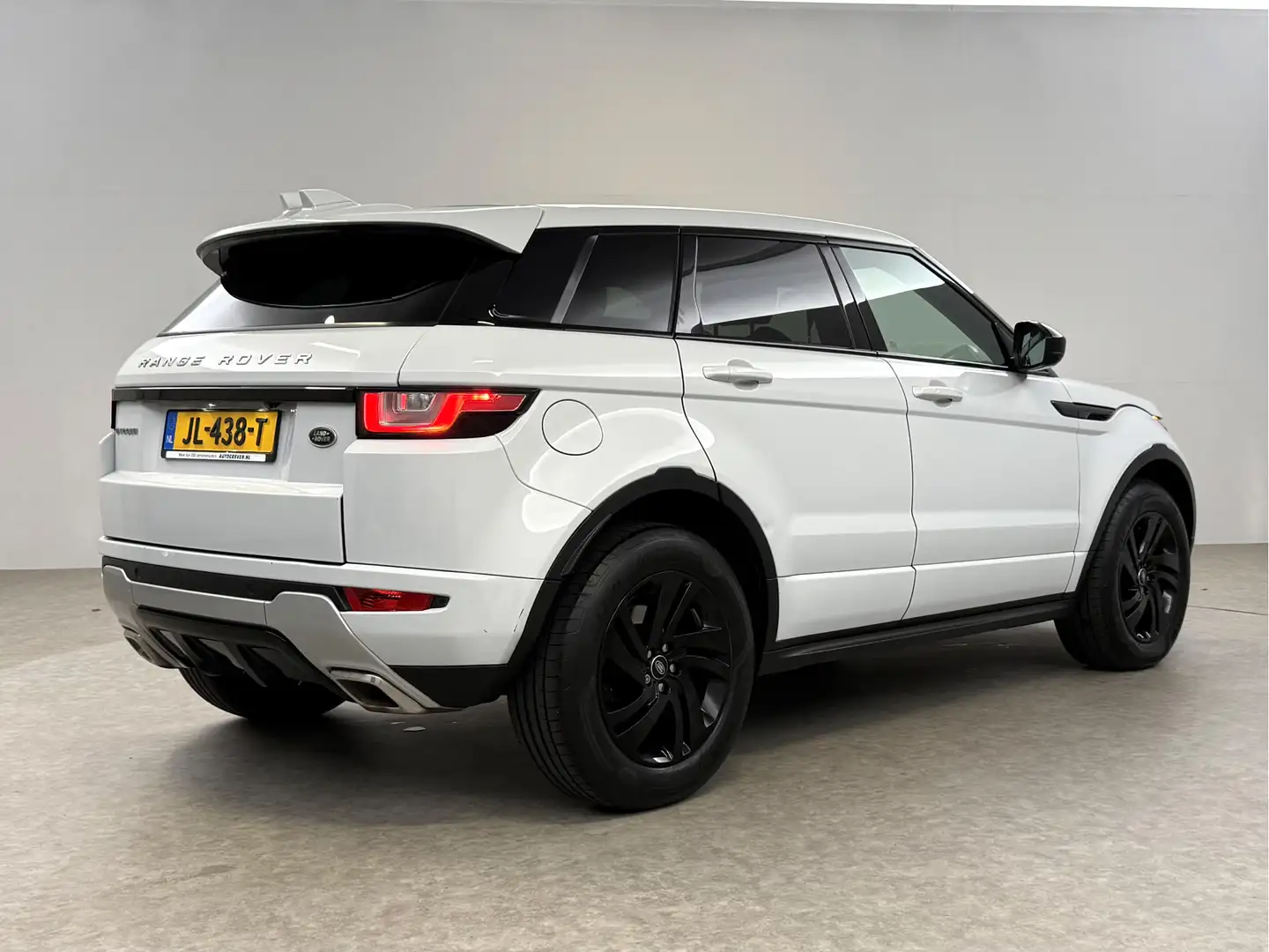 Land Rover Range Rover Evoque 2.0 eD4 Urban Series SE Dynamic | Pano | Camera | Blanc - 2