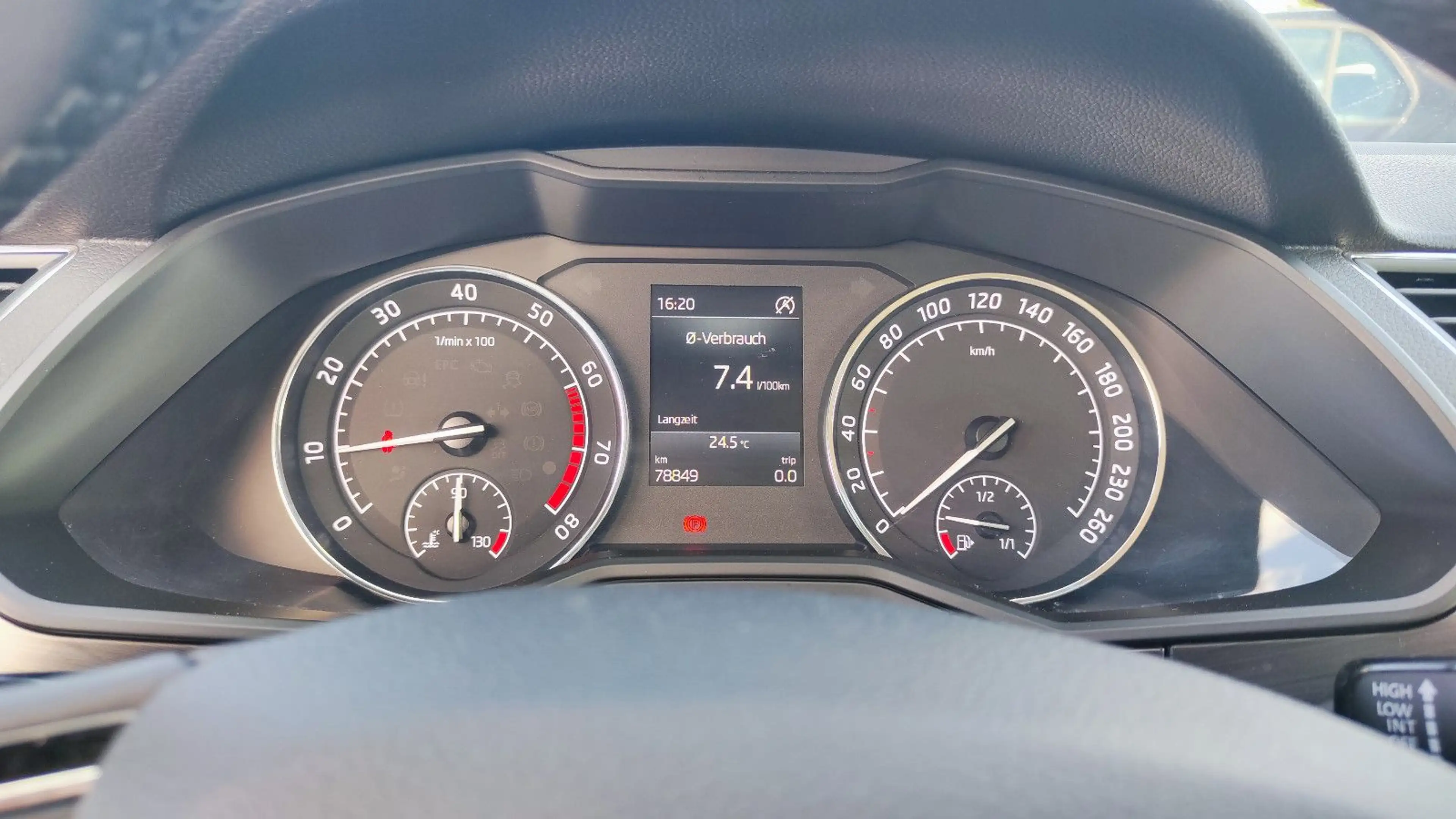 Skoda Superb Combi Style 1.5 TSI Xenon* 1.Hand* — photo 27