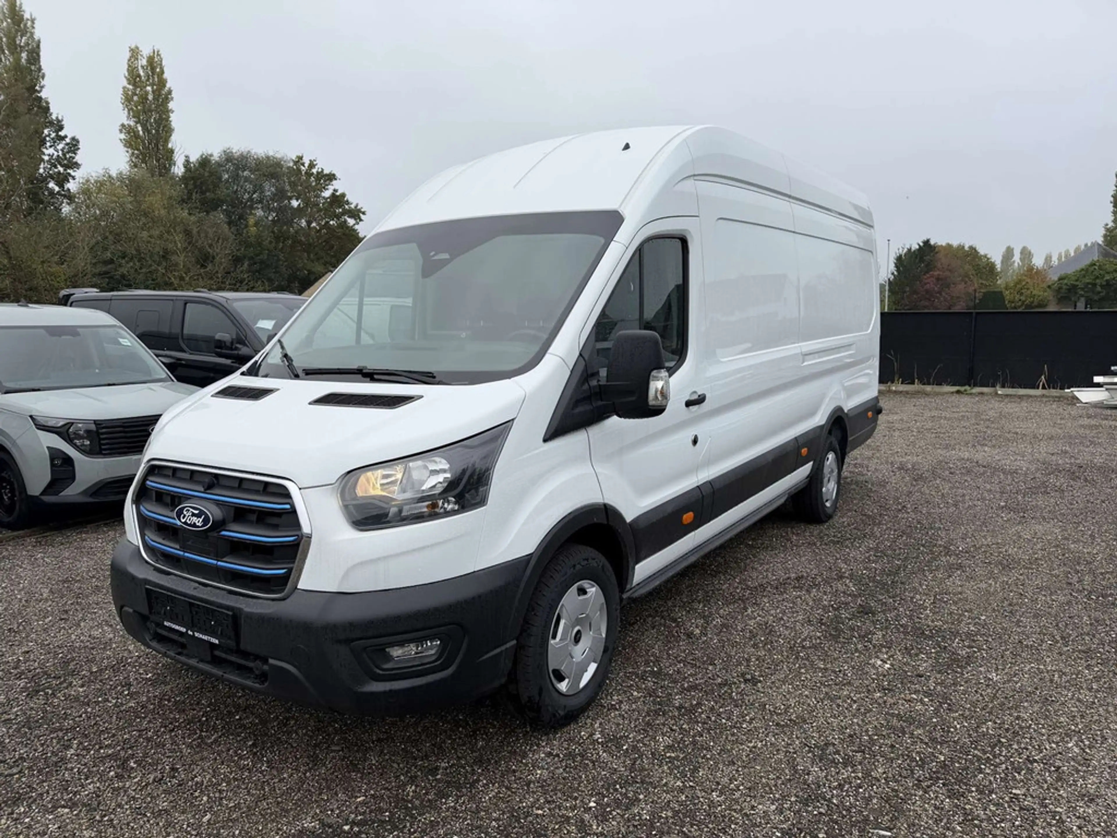 Ford E-Transit 350E L4H3 Electric 92kWh Trend RWD AUT