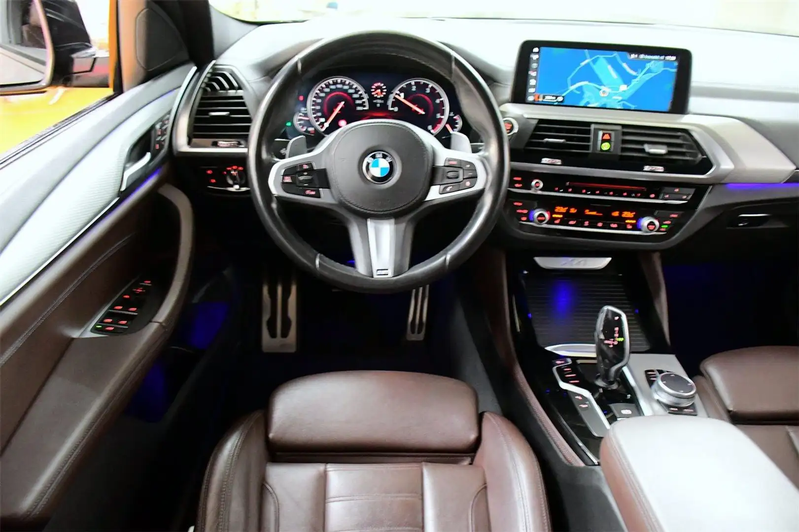 BMW X4 xDrive 20d M Sport X Aut LEDER_HEADUP Grau - 2