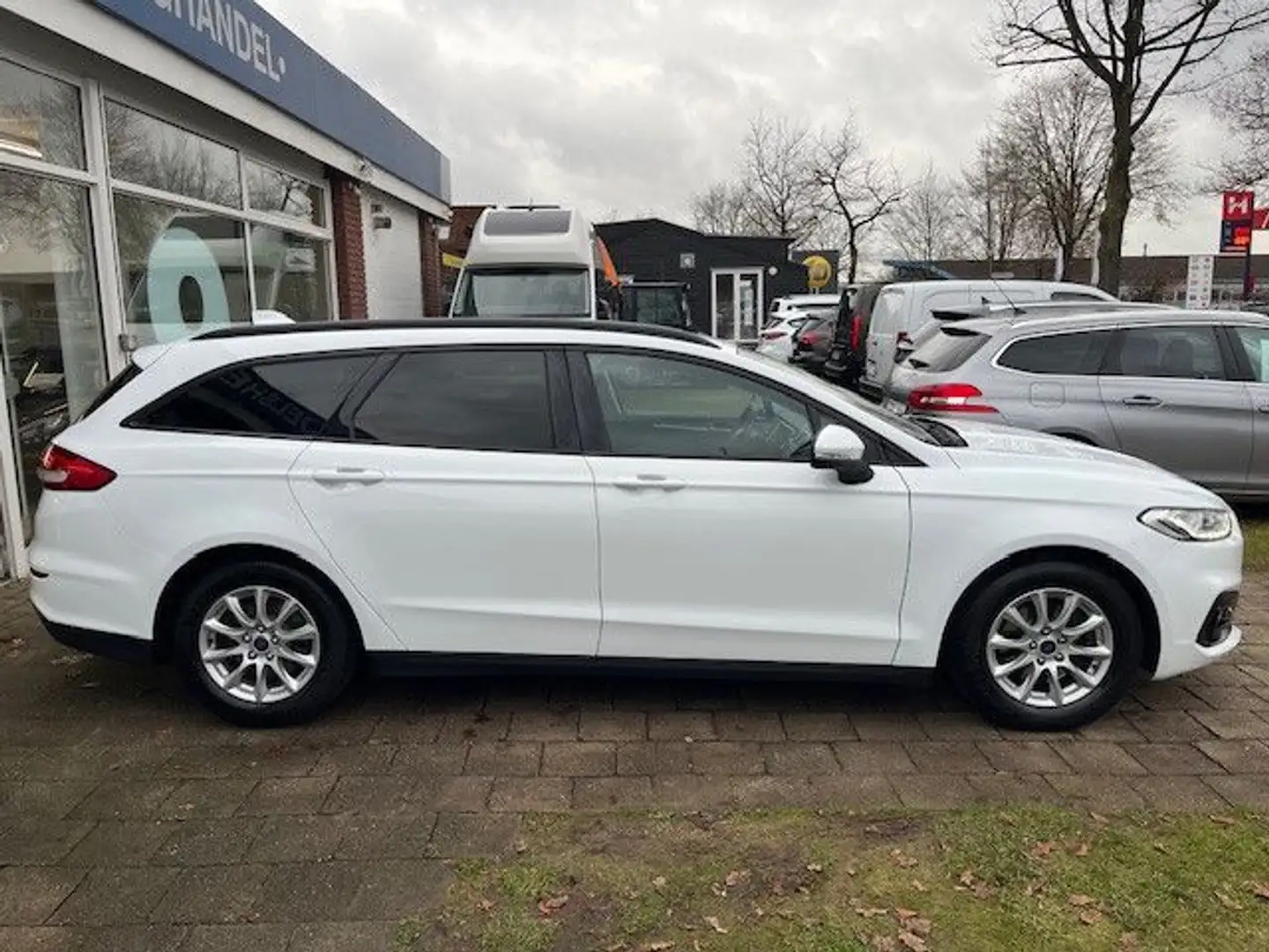 Ford Mondeo Turn Busin. AUT NAVI WINTER KAM LED Alb - 2