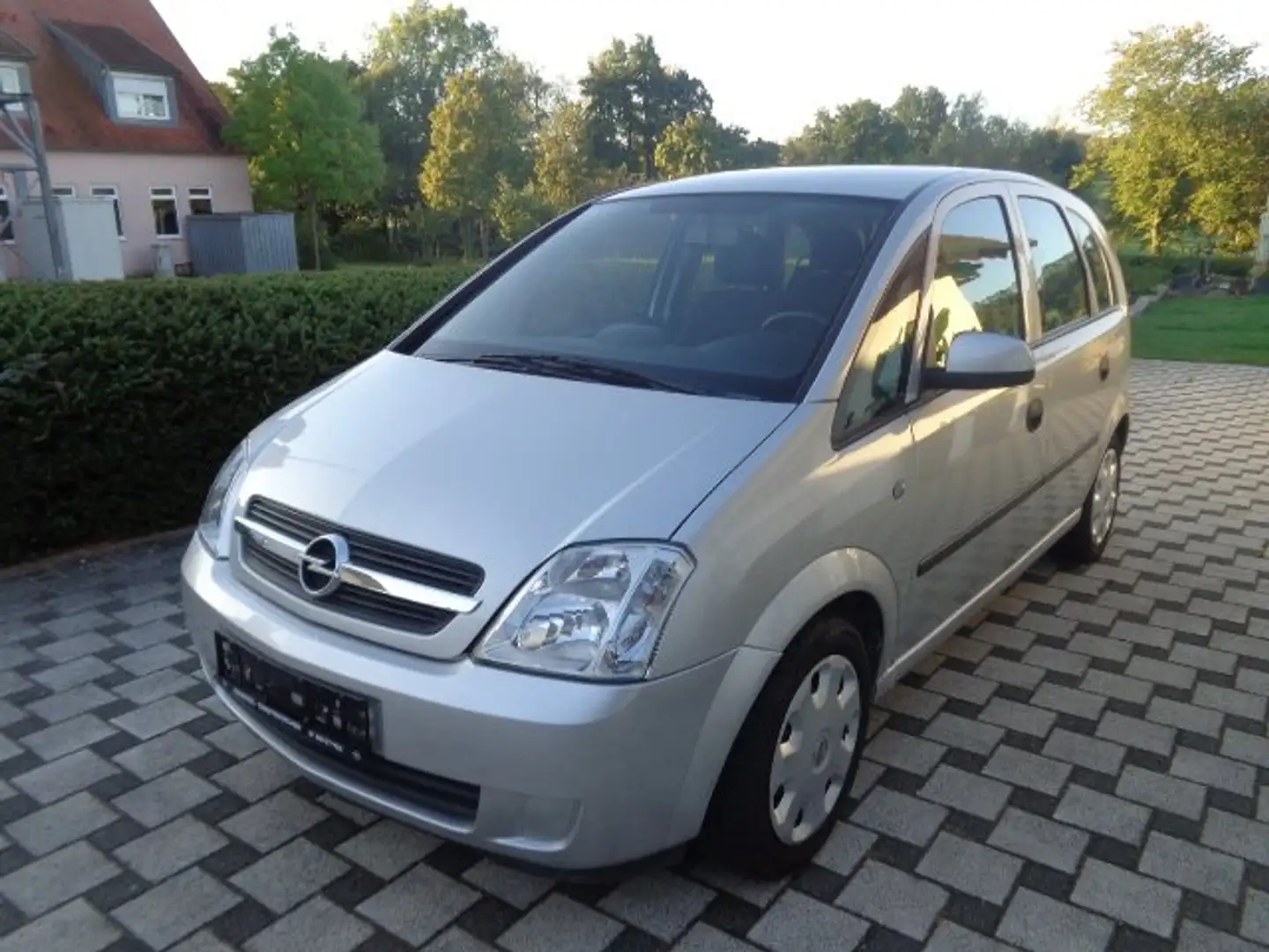 Opel Meriva Meriva 1.6 16V Enjoy Silber - 2
