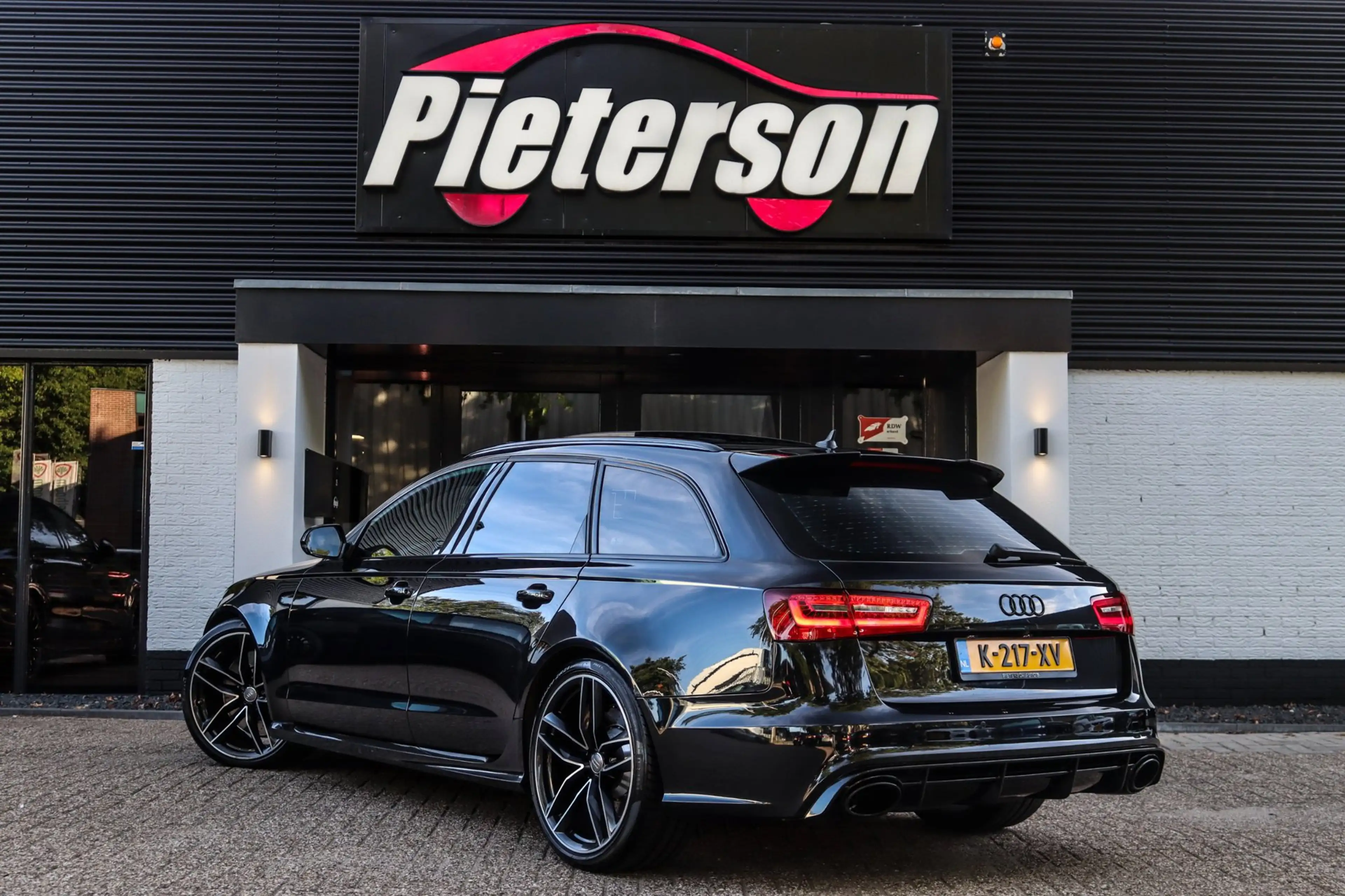 Audi RS6 Avant 4.0 TFSI Quattro 706PK PANO 360 EXCLUSIVE — photo 10