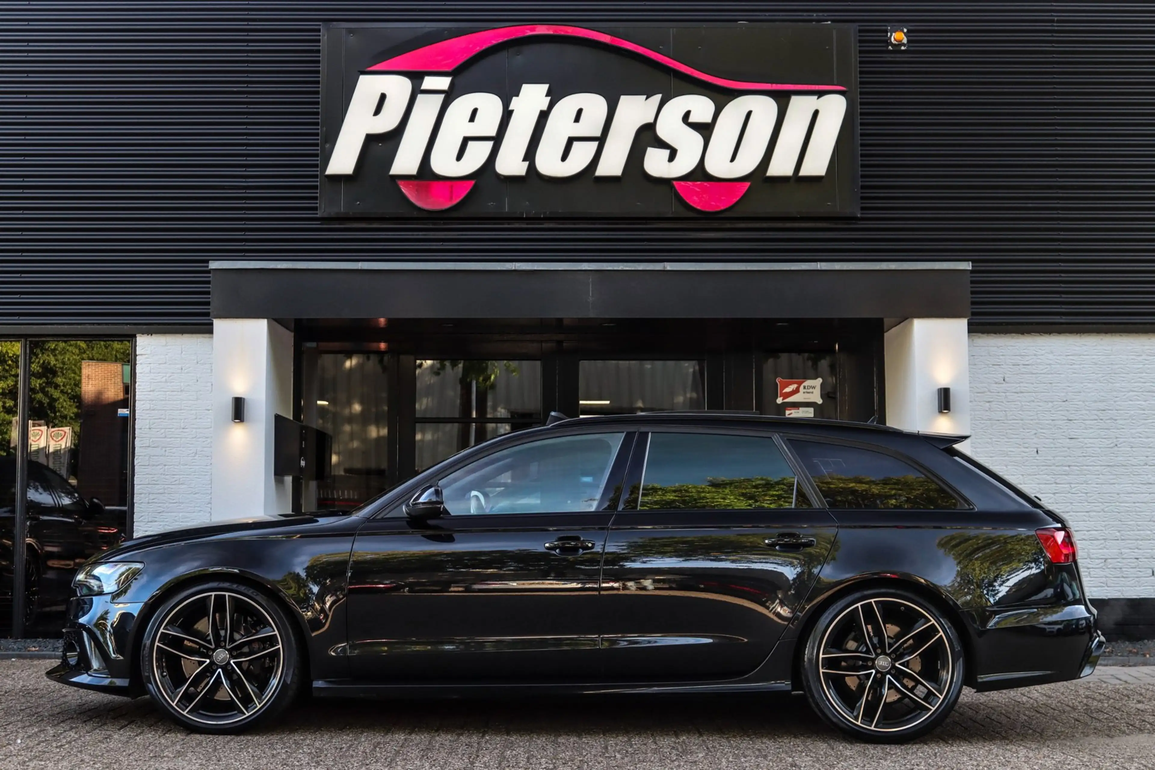 Audi RS6 Avant 4.0 TFSI Quattro 706PK PANO 360 EXCLUSIVE — photo 9