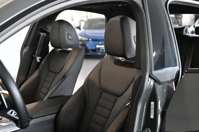 BMW M view 8