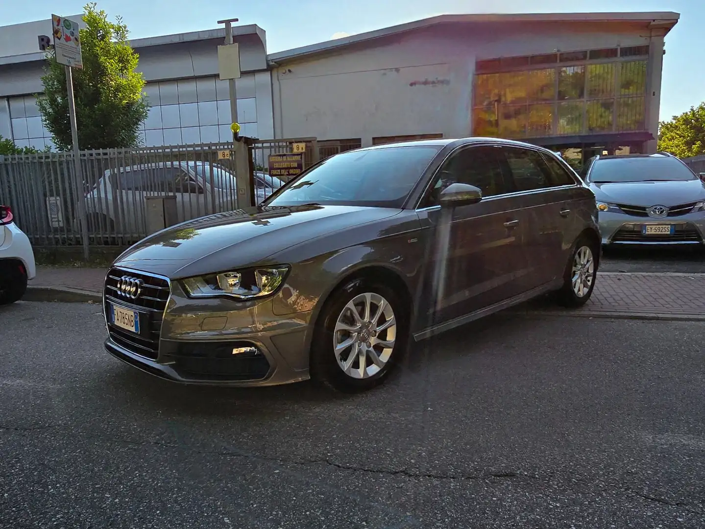 Audi A3 A3 SPB 1.6 tdi Ambition STronic OK NEOPATENTATI Beige - 2