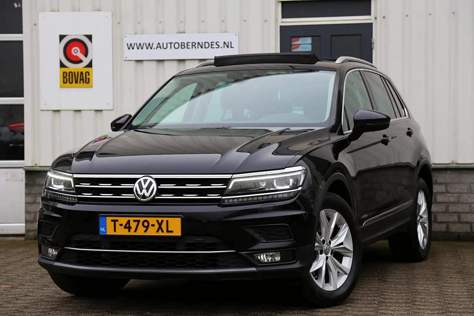 Volkswagen Tiguan 2.0 TSI 220PK 4Motion Highline*Perfect Onderh.*Pan Zwart - 1