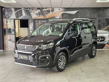 1.5 bluehdi Allure Pack Standard - Autocarro 5 posti - IVA ESCLUSA