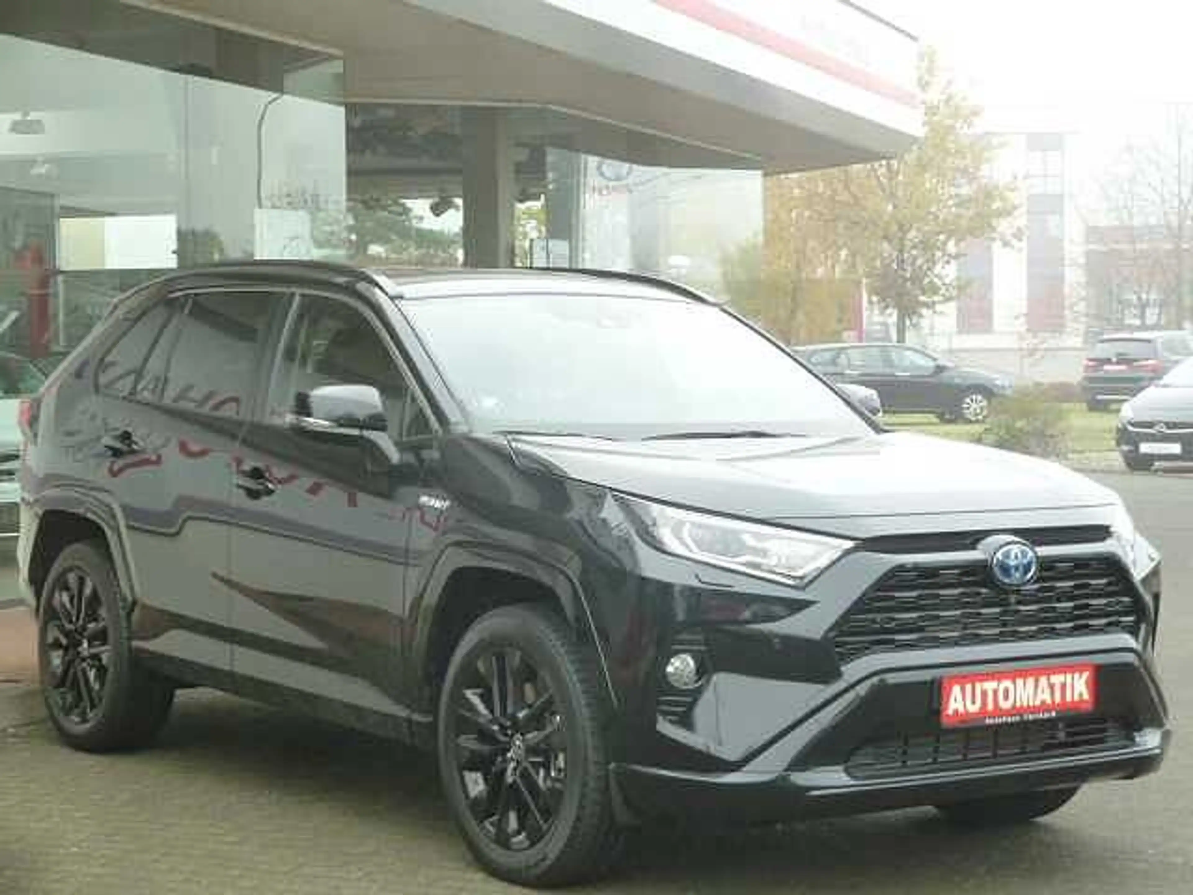 Toyota RAV 4 Hybr. black edition 4x4  Pano, LED, Leder, 360° — photo 4