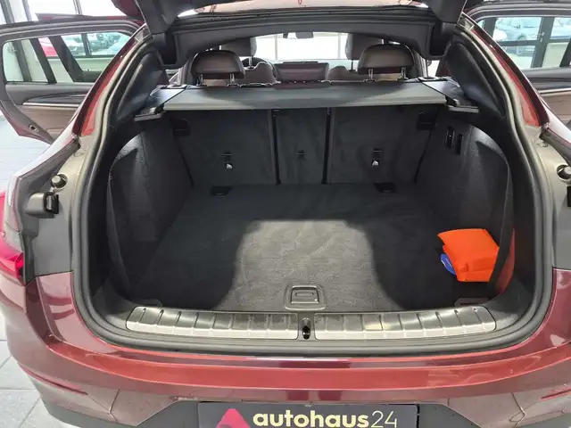 BMW X4 view 6