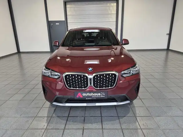 BMW X4 view 2