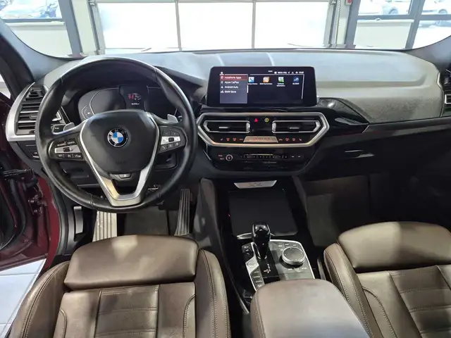 BMW X4 view 9
