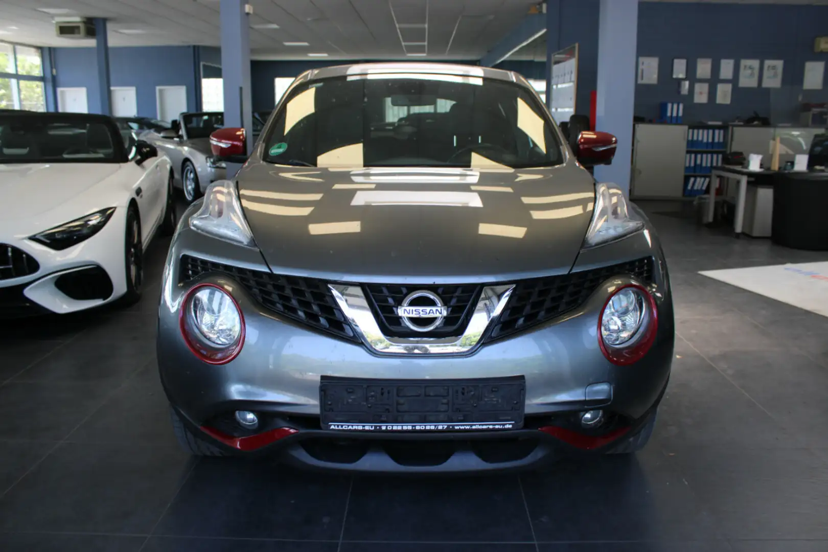 Nissan Juke 1.6 DIG-T N-Connecta Grau - 2