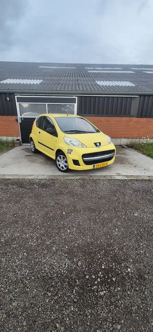 Peugeot 107 1.0-12V XR Geel - 2