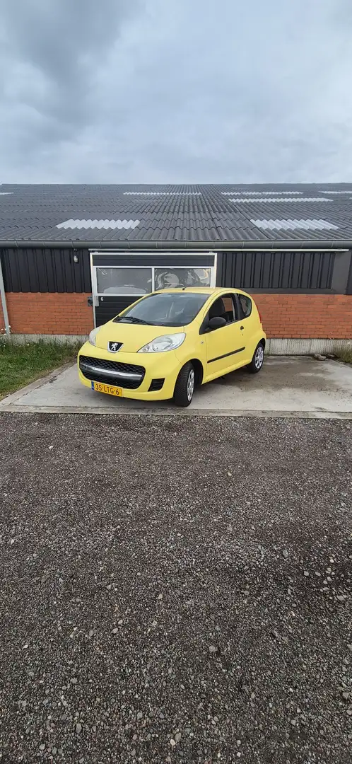 Peugeot 107 1.0-12V XR Geel - 1
