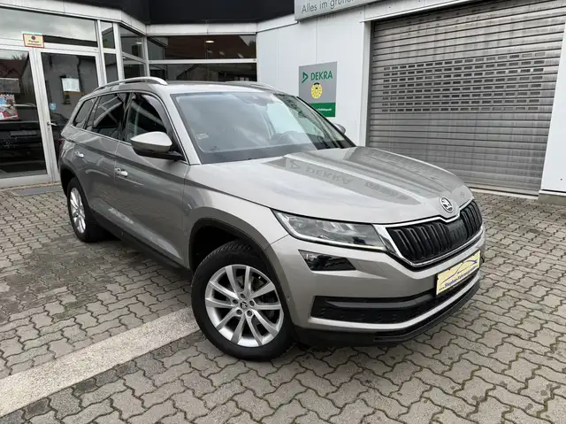 Skoda Kodiaq Kodiaq TSI ACT DSG Ambition mit Klima/Navi/AHK/PDC