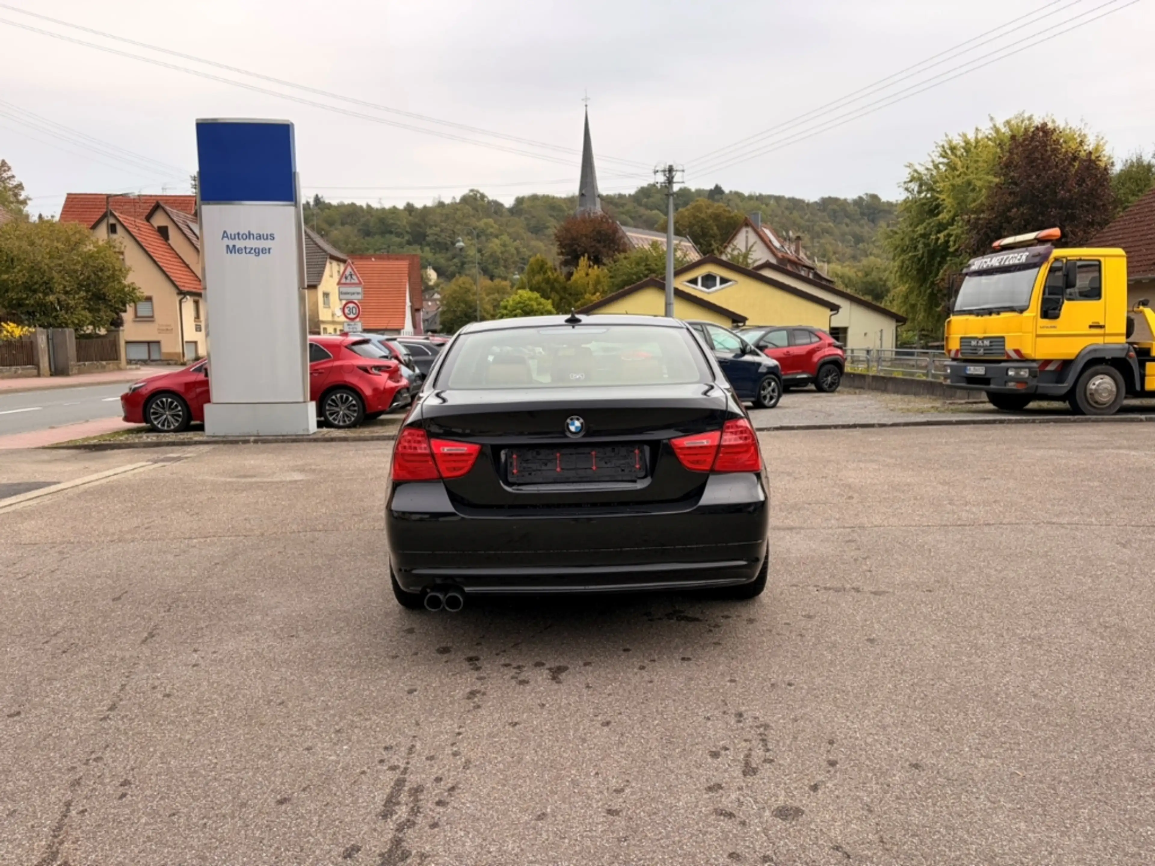 BMW 325 325i +Leder +Automatik +Facelift +Einparksensoren — photo 16
