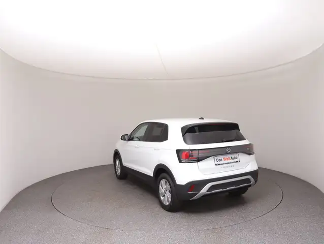 Volkswagen T-Cross view 6