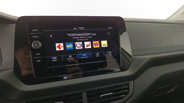 Volkswagen T-Cross view 8