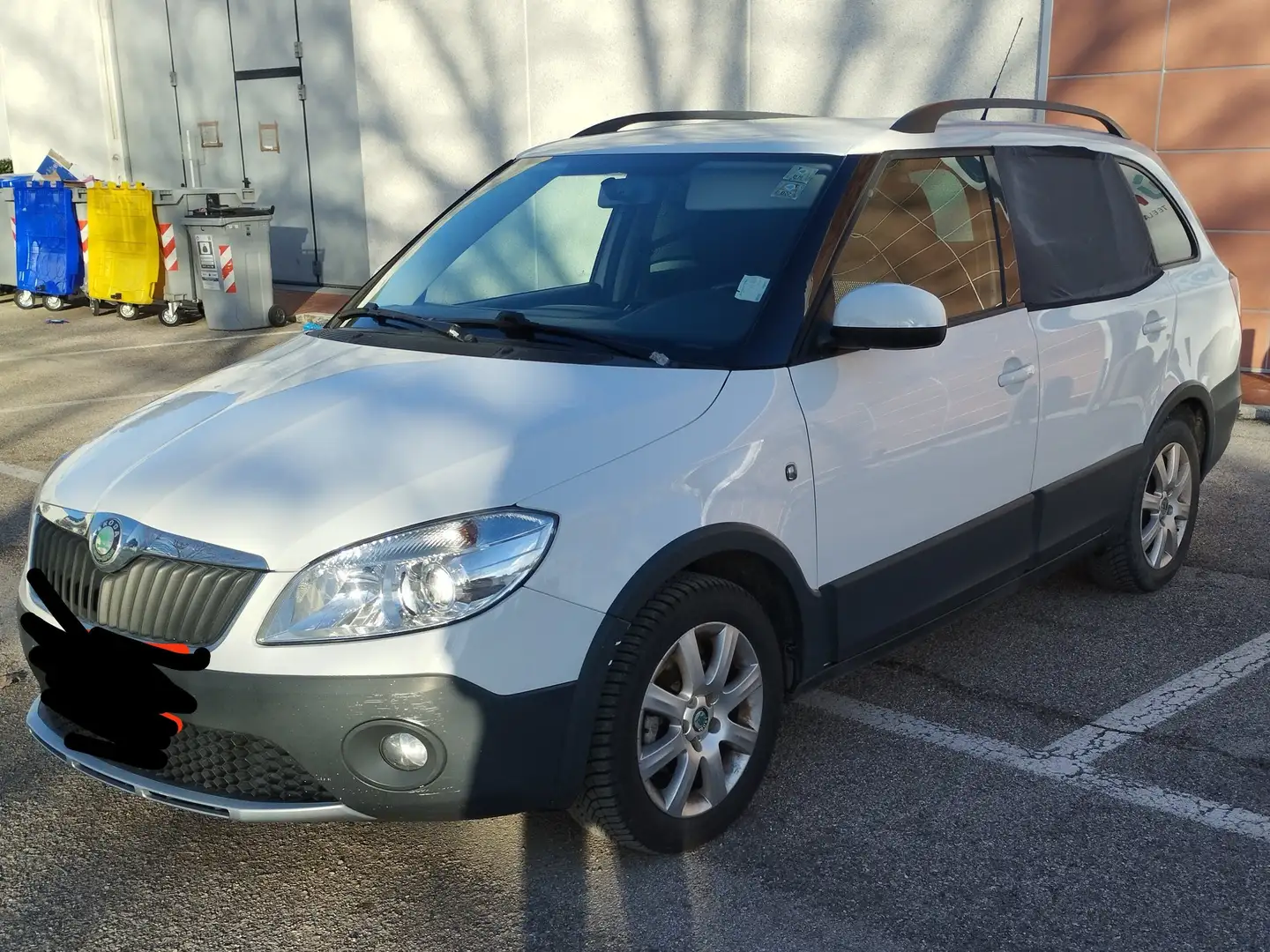 Skoda Fabia Fabia Wagon 1.4 scout Bianco - 1