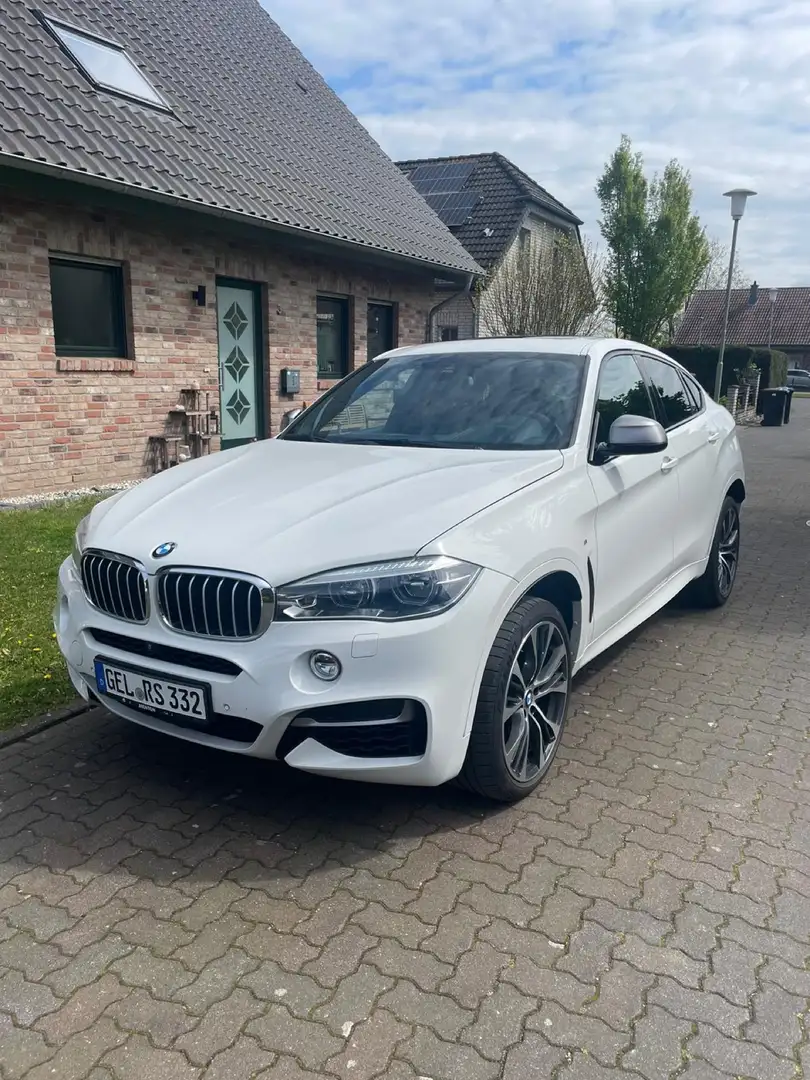 BMW X6 M M50d Biały - 1