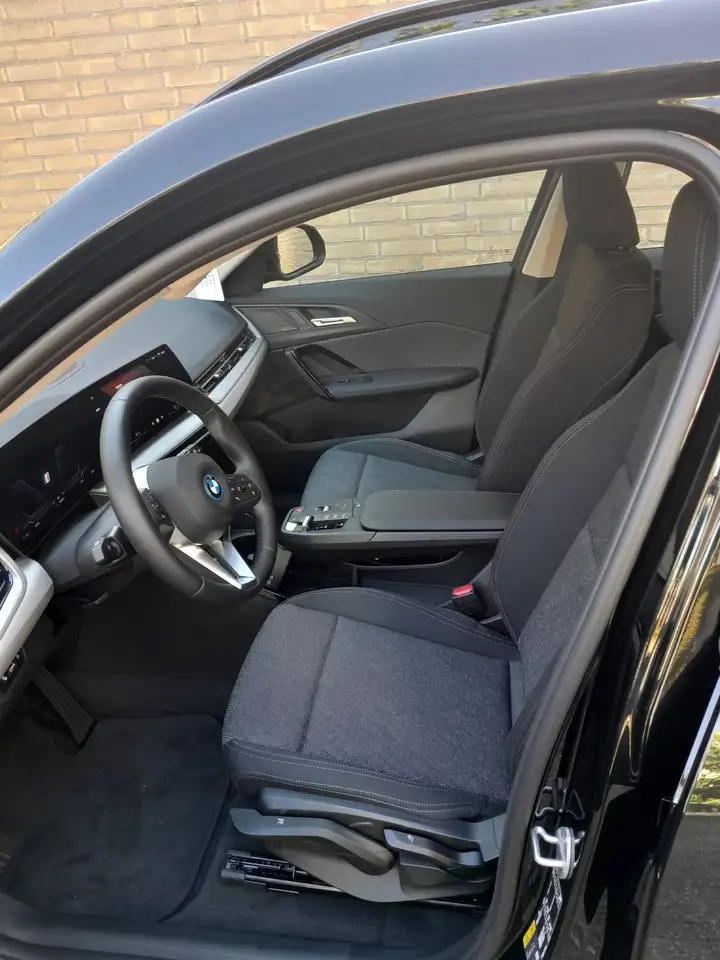 BMW iX1 2026