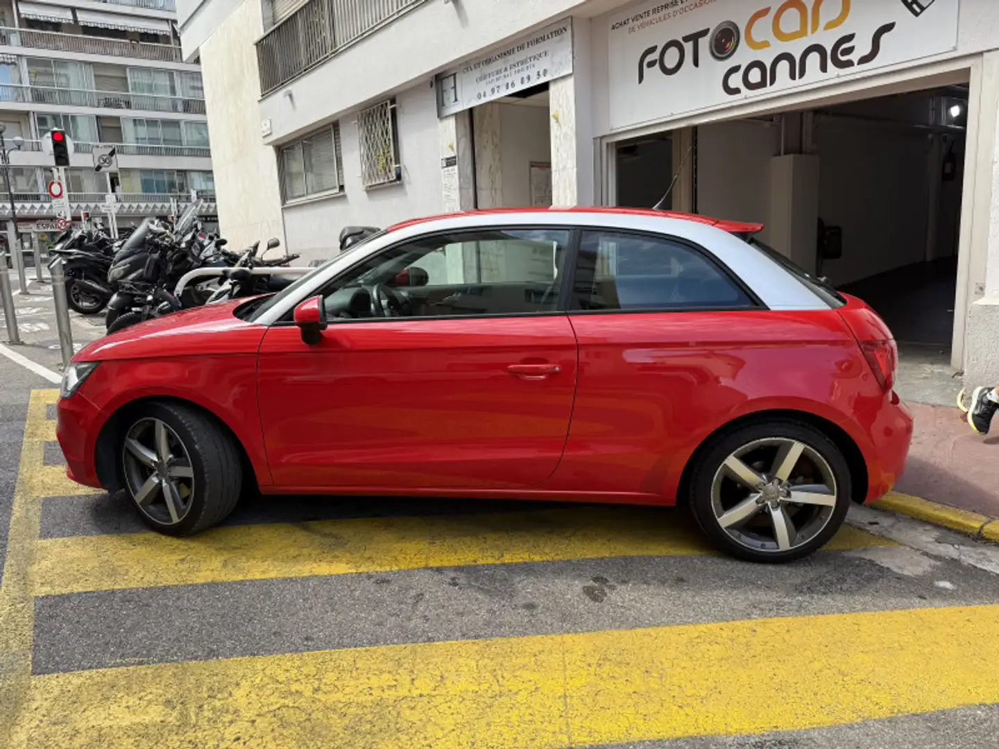 Audi A1 1.4 TFSI 122CH AMBITION S TRONIC 7 Rouge - 2