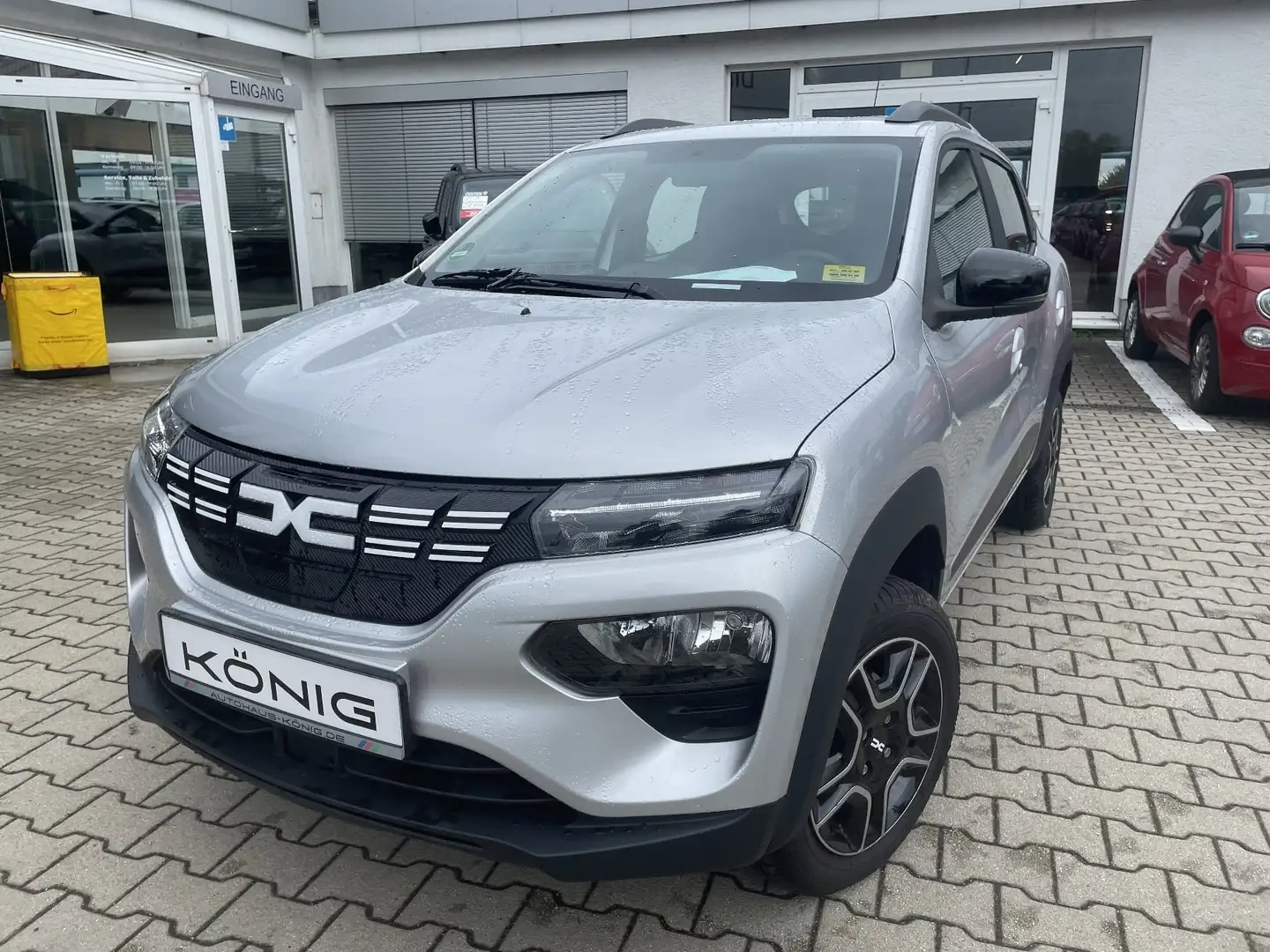 Dacia Spring Essential Grau - 1