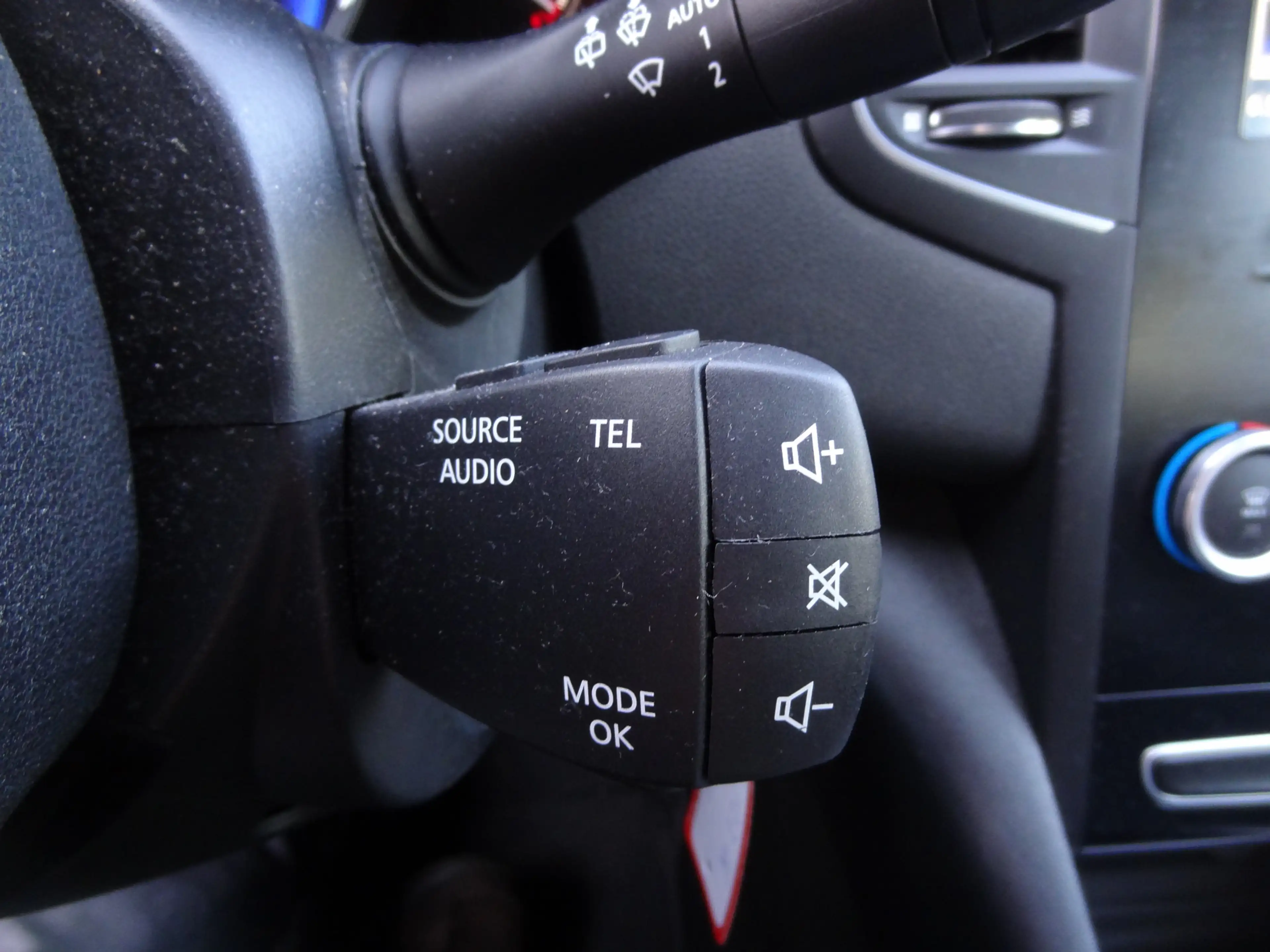Renault Megane Estate 1.2 TCe Zen — photo 10
