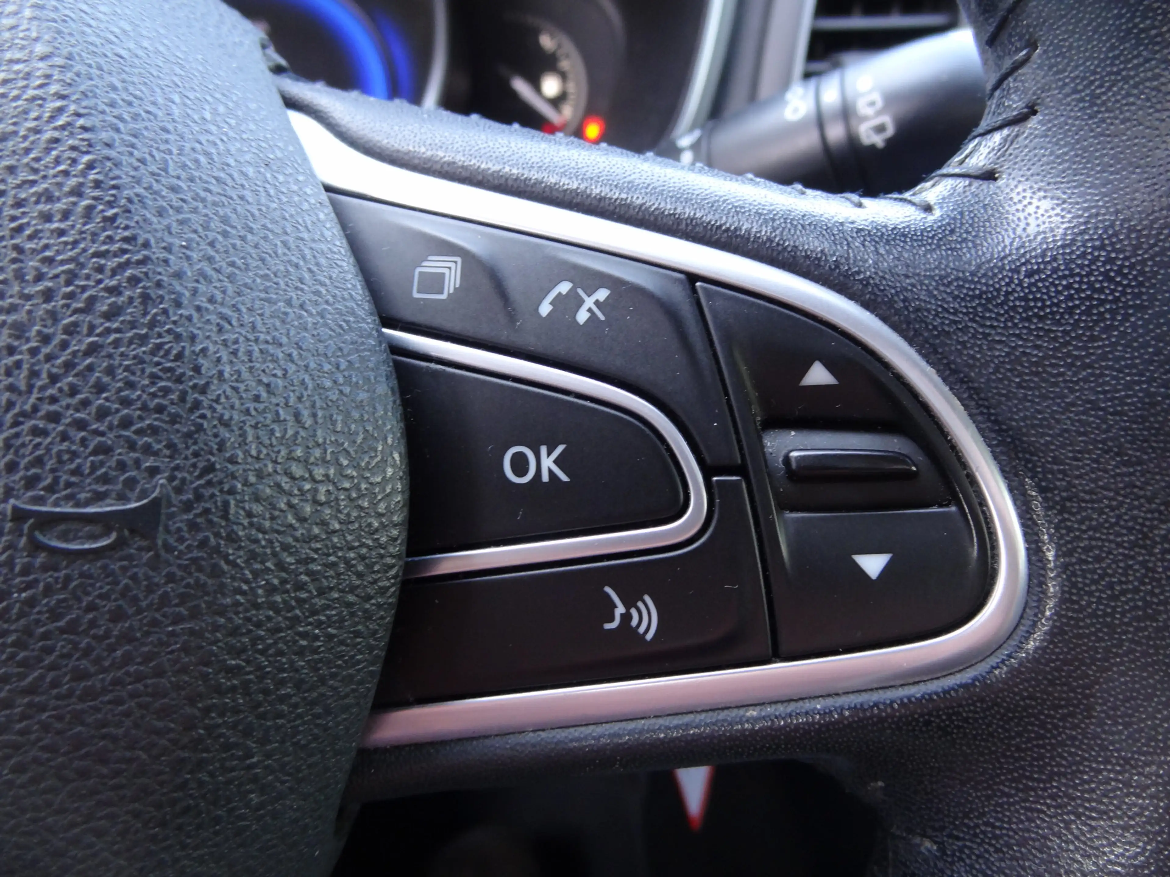 Renault Megane Estate 1.2 TCe Zen — photo 11