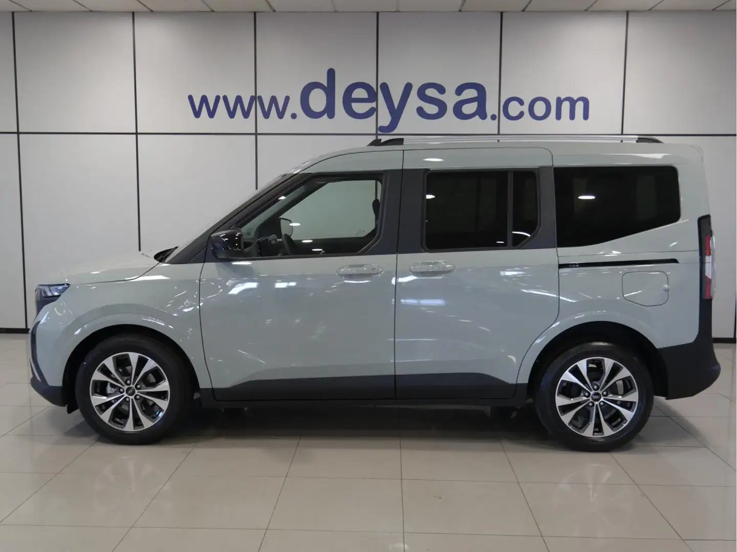 Ford Tourneo Courier 1.0 Ecoboost Titanium Gris - 2