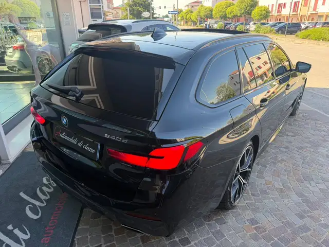 BMW 5 Series view 9