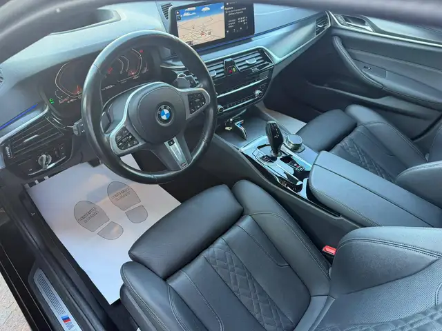 BMW 5 Series view 12