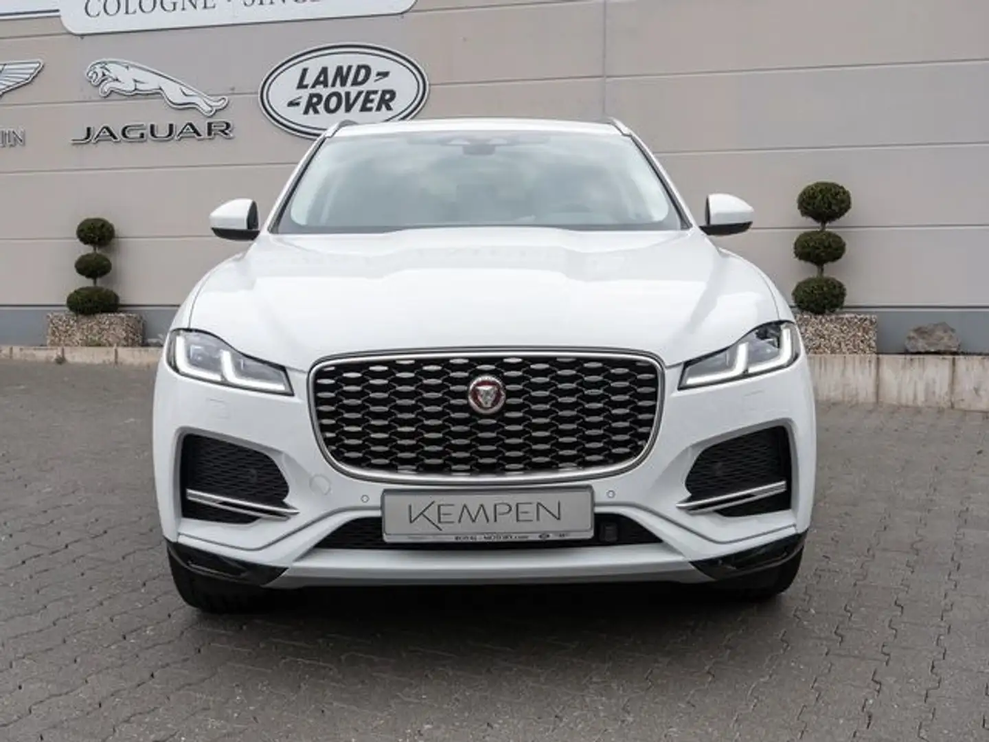 Jaguar F-Pace P250 SE AWD (Meridian) Memorypaket Weiß - 2