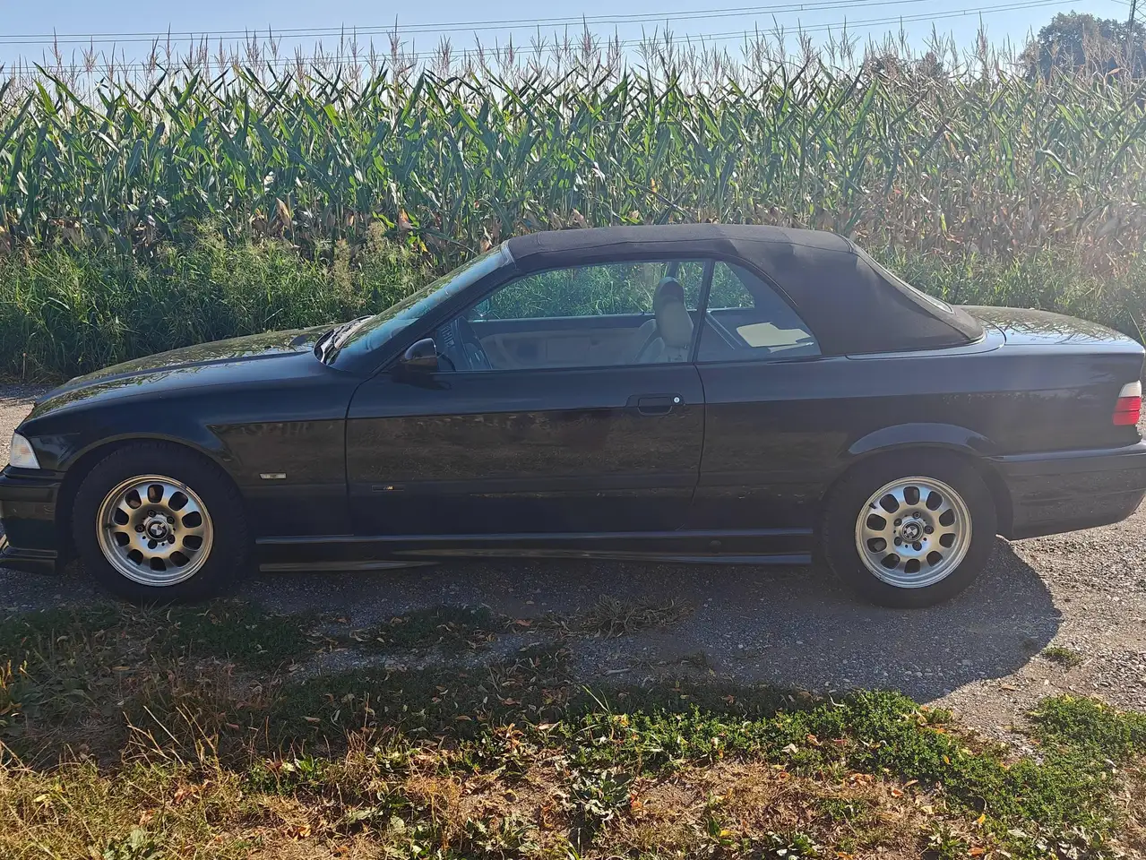 BMW 328i Cabrio Sport-Edition Aut., foto 3