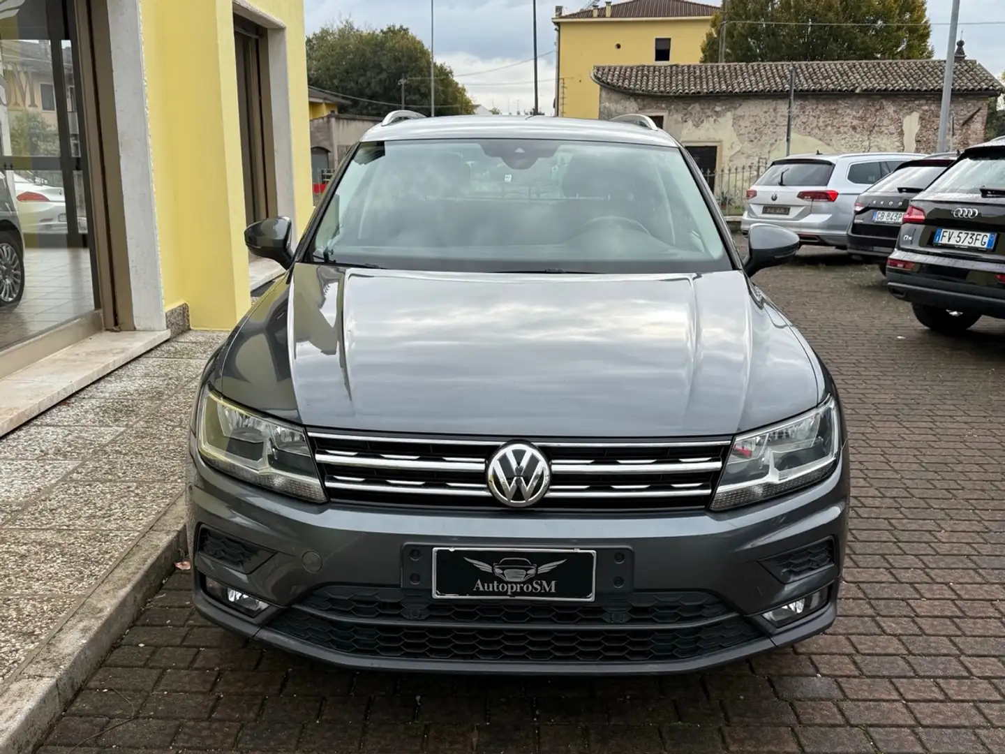 Volkswagen Tiguan 2.0 tdi 150cv dsg TG UFFICIALI/PREZZO REALE Grigio - 2
