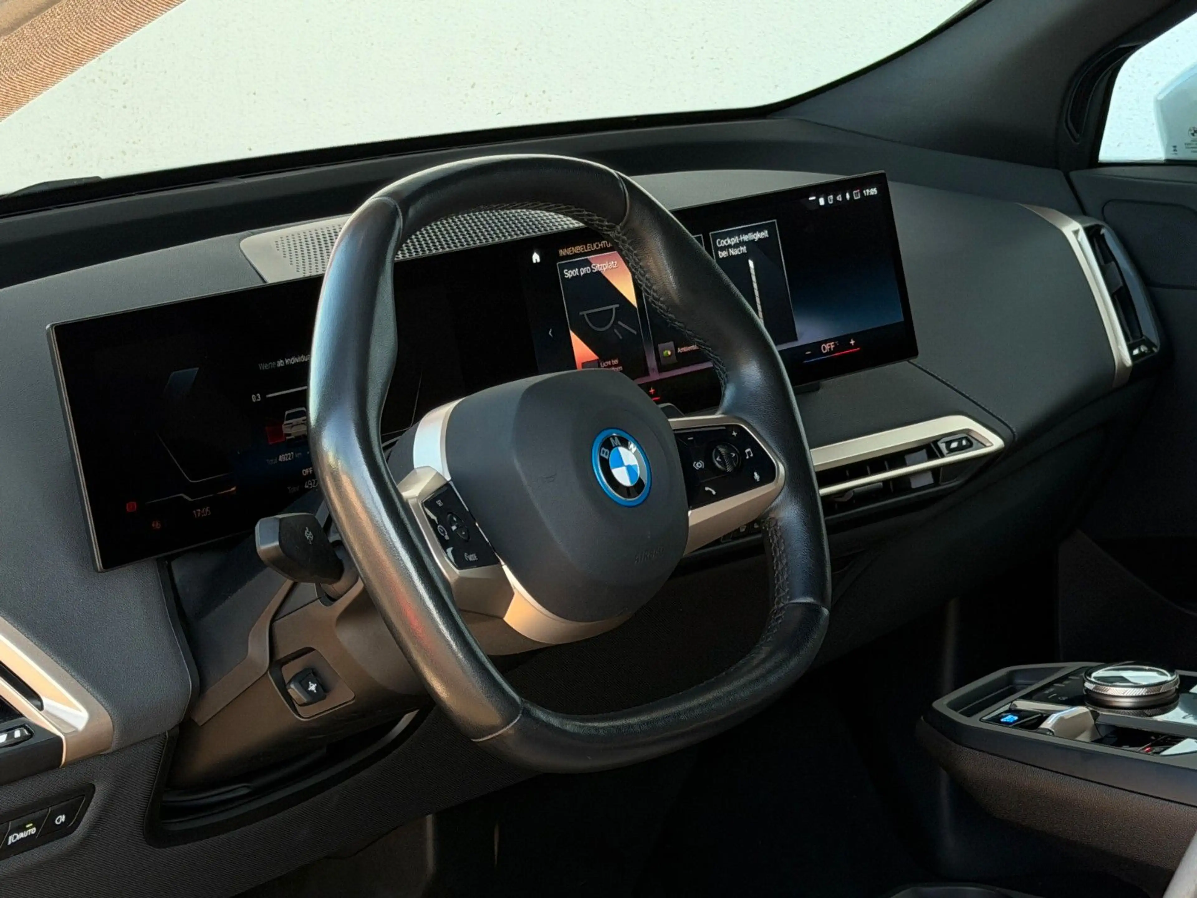 BMW iX 40 Sport ACC*LASER*360*HiFi* — photo 8