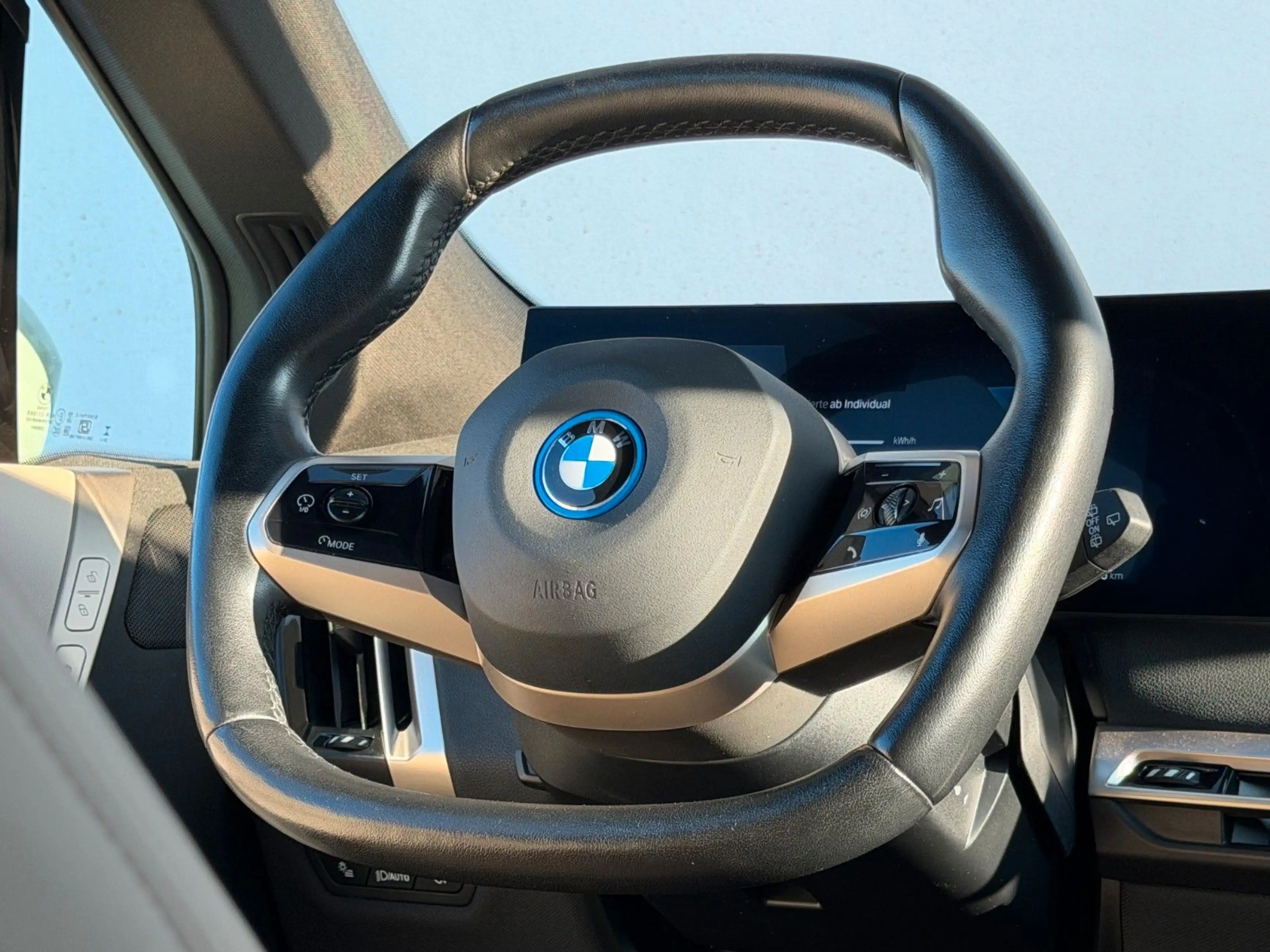 BMW iX 40 Sport ACC*LASER*360*HiFi* — photo 10