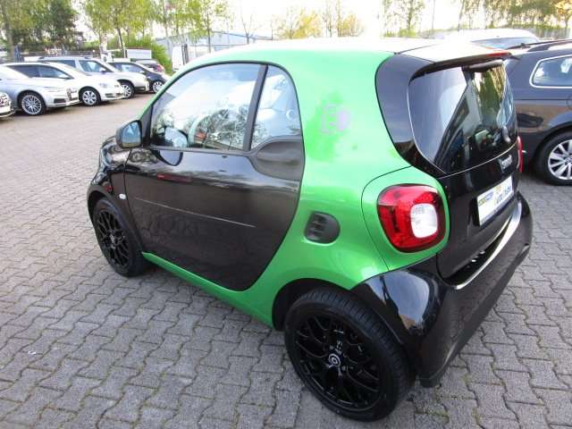 smart forTwo coupe electric drive greenflash prime