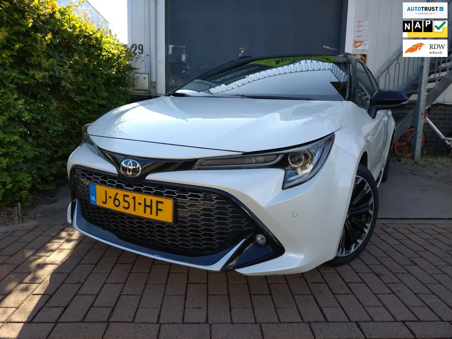 Toyota Corolla Touring Sports 2.0 Hybrid GR-Sport Wit - 1