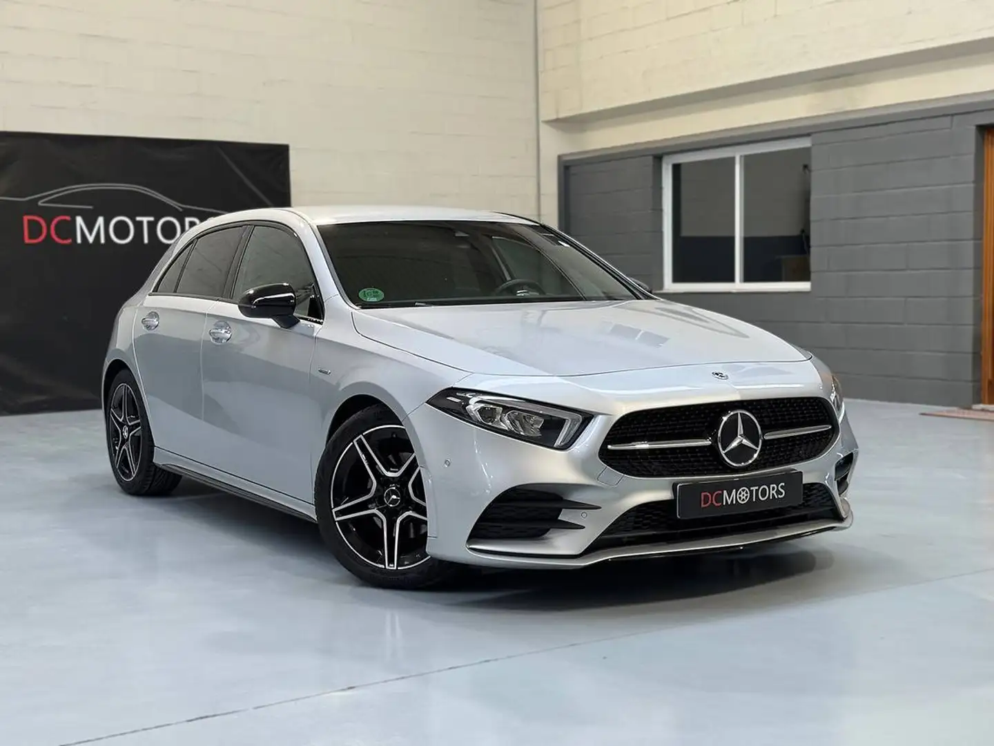 Mercedes-Benz A 200 200d 8G-DCT - 2