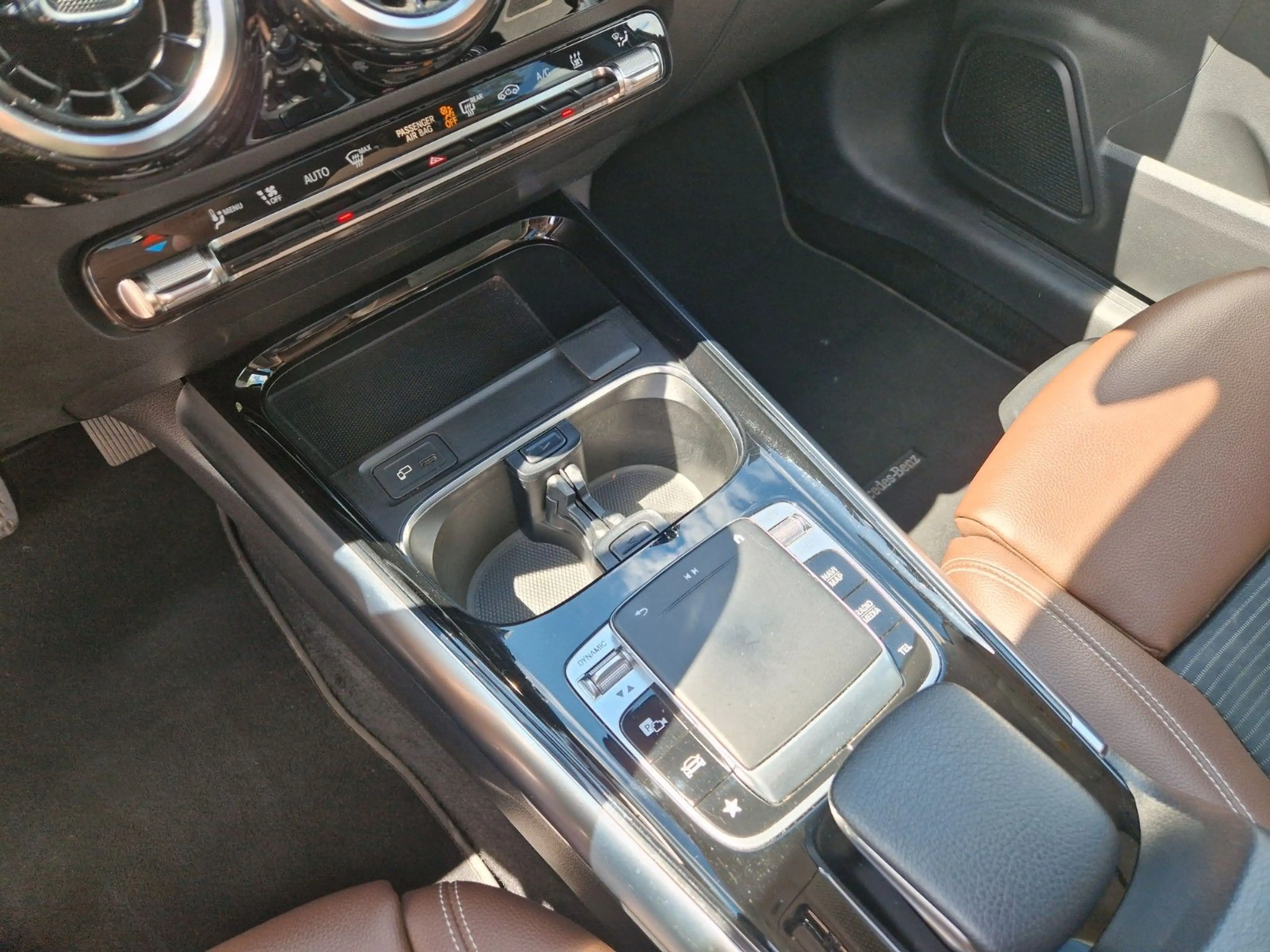 Mercedes-Benz B 250 AT Progressive PANO MBUX StdHZ KAM — photo 13