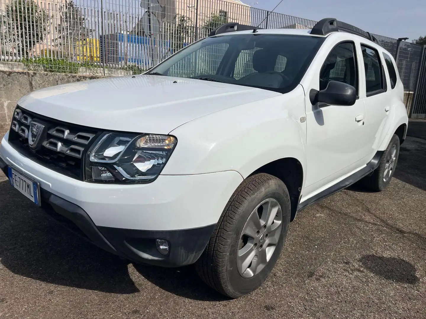 Dacia Duster Duster 1.5 dci Laureate 4x2 s Beyaz - 1