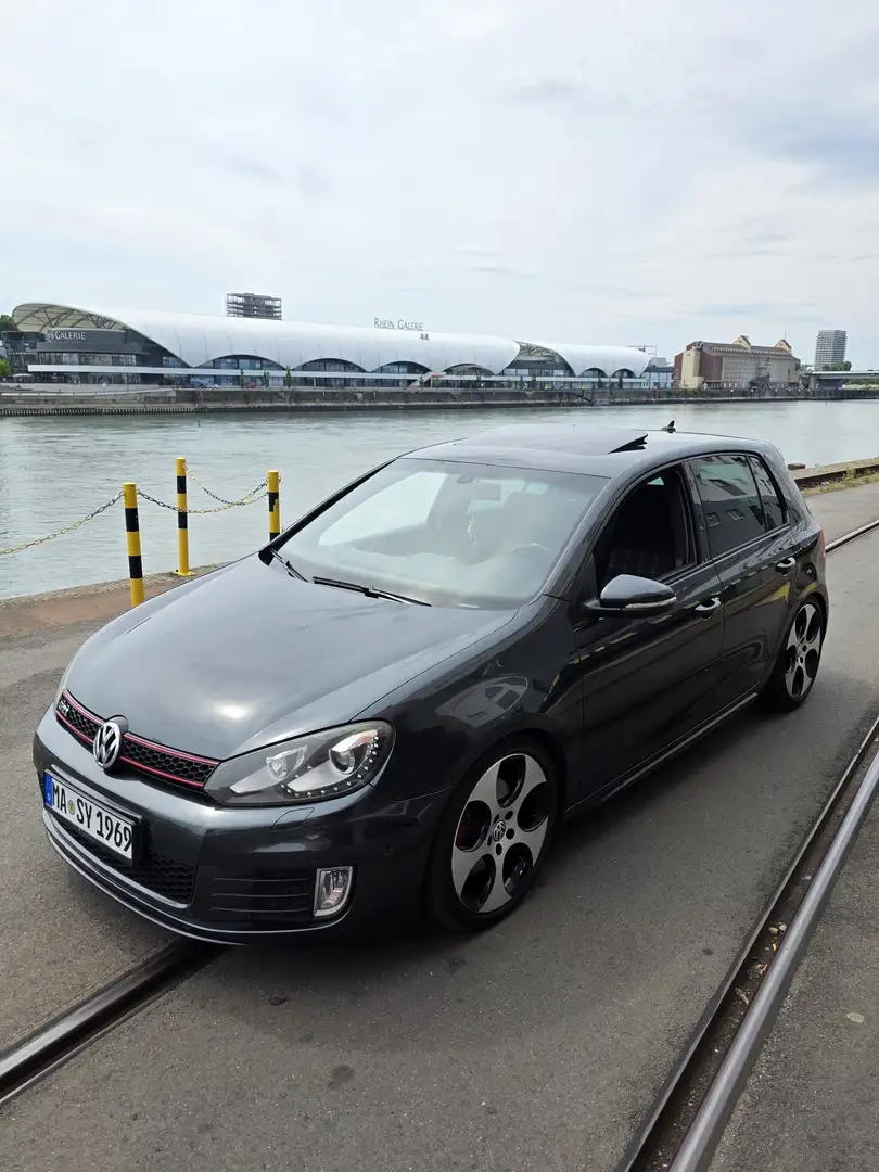 Volkswagen Golf GTI 2.0 DSG - 1